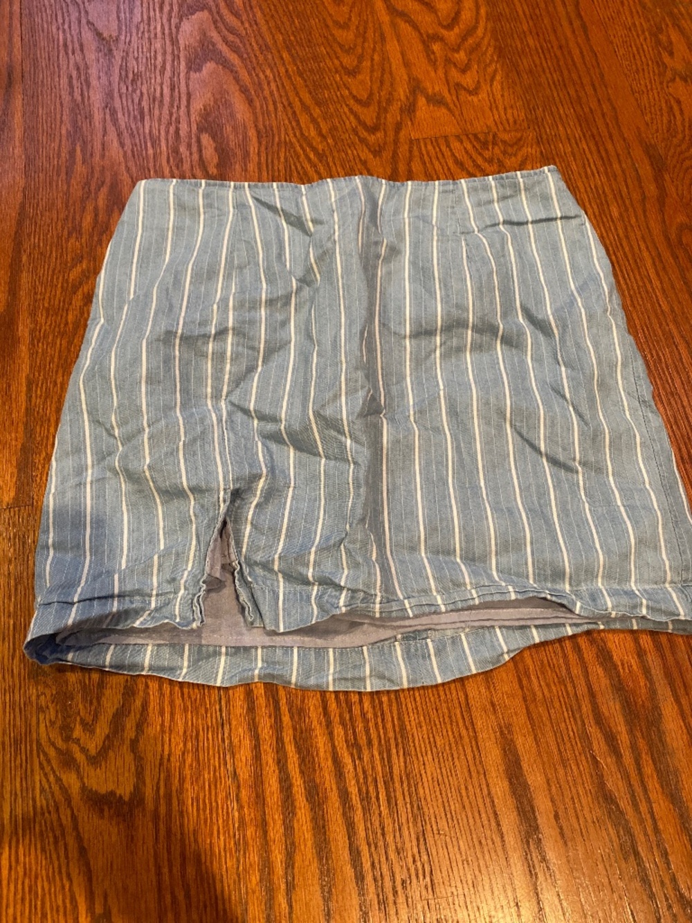 Forever 21 light blue and white striped mini skirt